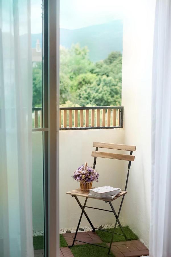 Envieng House Apartamento Chiang Mai Exterior foto